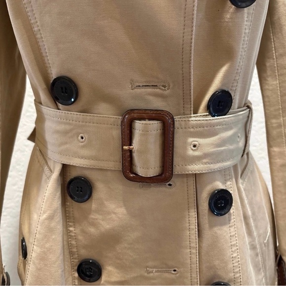 Burberry Size US 2 (XS-S) Trench
Coat Khaki With Belt - Picture 2 of 12